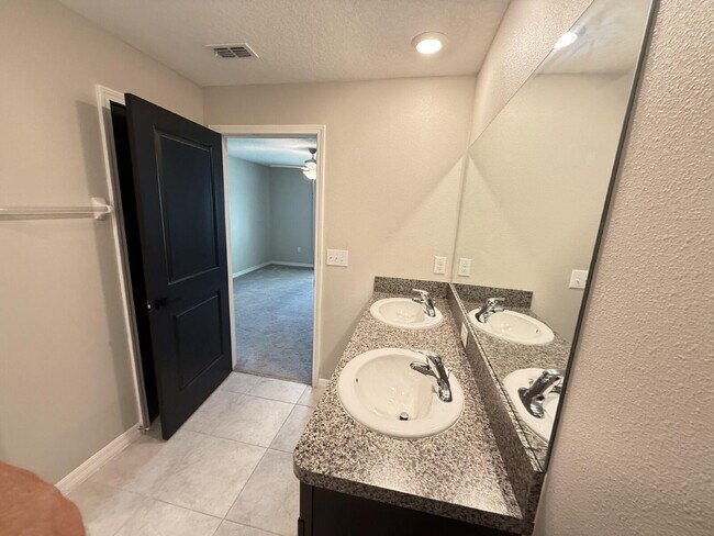 Building Photo - 14906 Imperial Purple Ln