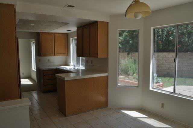 Building Photo - 4 Bedroom Home in the Summer Creek Community of West Escondido