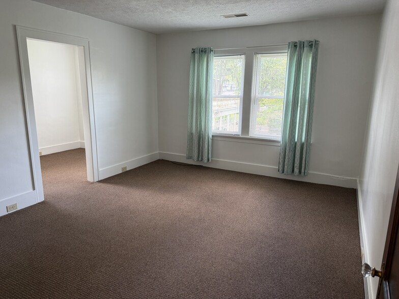 Large living room - 226 Lancaster Ave