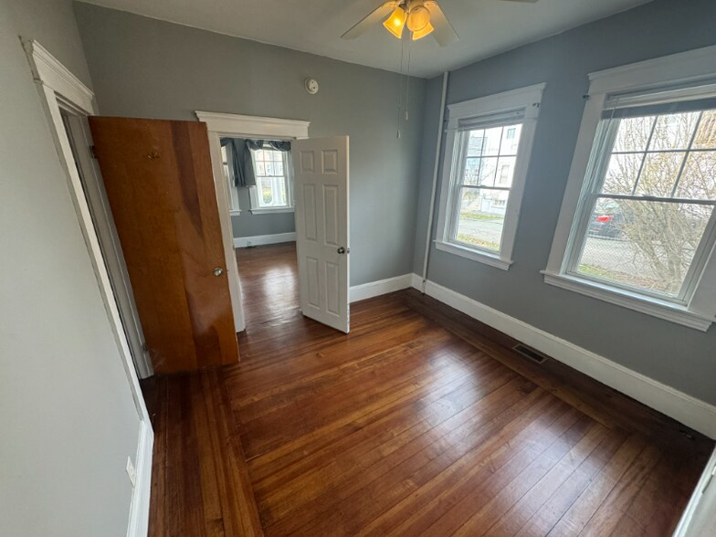 Building Photo - 38 Pengrove St