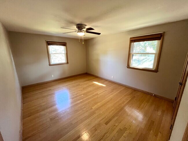 Building Photo - 1663 N 116th St