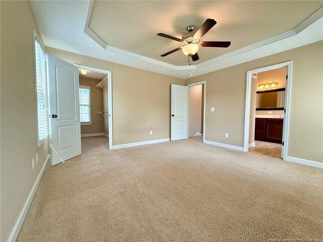 Building Photo - 422 Jamestown Ave