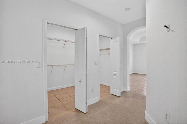 Building Photo - 15051 SW 18th Terrace