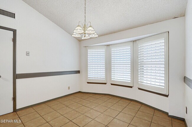 Building Photo - 6032 Belladonna Cir