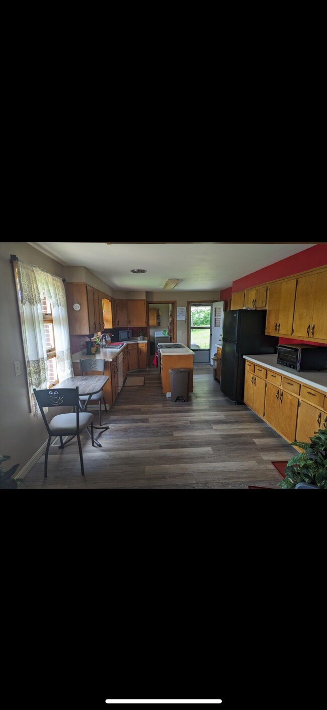 Building Photo - 226 Old Gray Station Rd