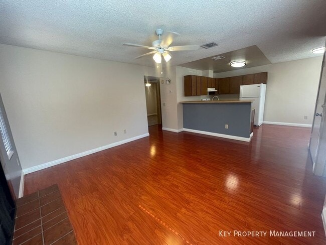 Building Photo - 2742 Alicialynn Way