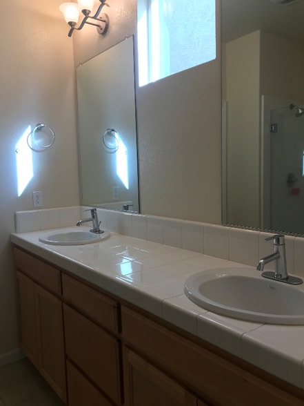 Building Photo - 2437 Erickson St