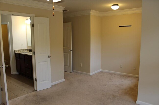 Building Photo - 3054 Turman Cir