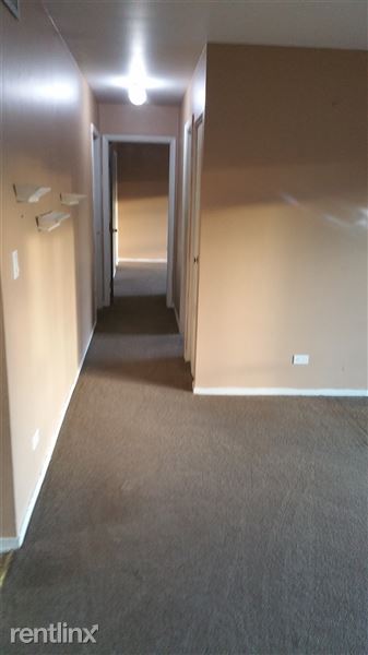 Building Photo - 714 Tullamore Ct