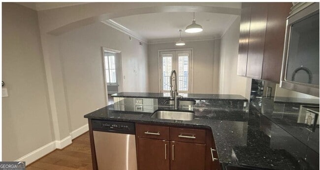 Building Photo - 2277/2255 Peachtree Rd NE