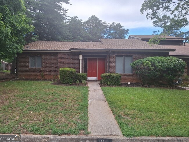 Building Photo - 1514 Stoneleigh Cir