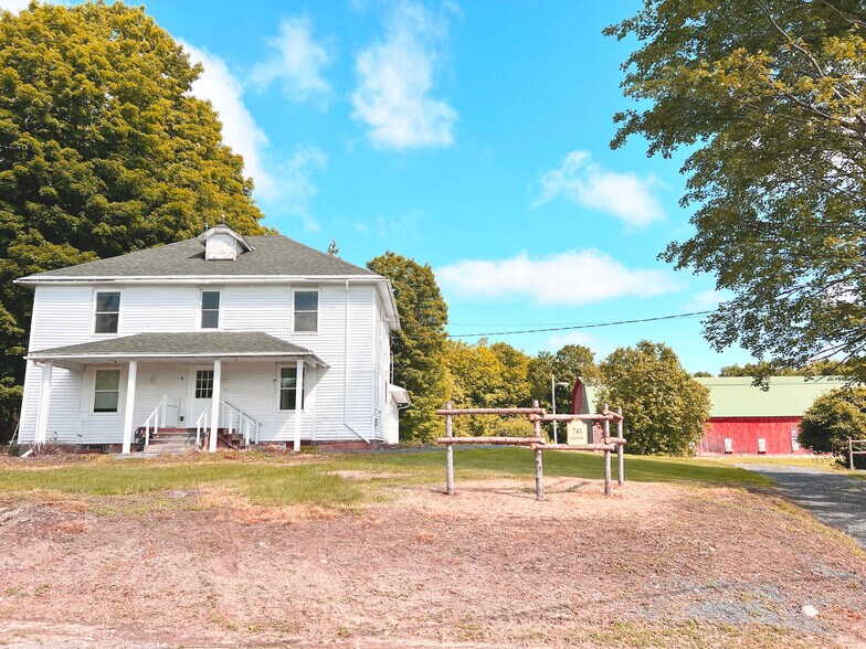 Building Photo - 745 Bagdad Rd