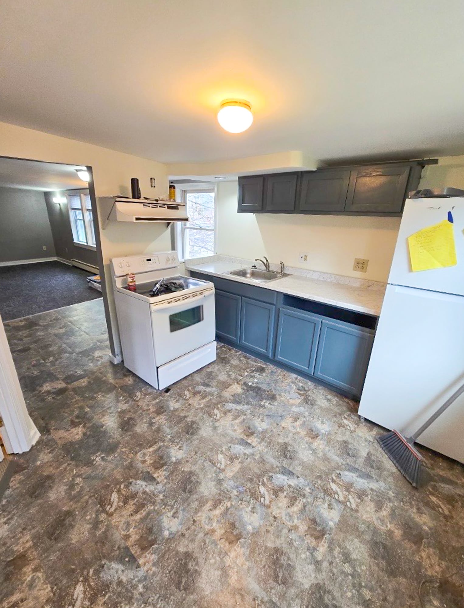 Building Photo - 576 Maine Ave