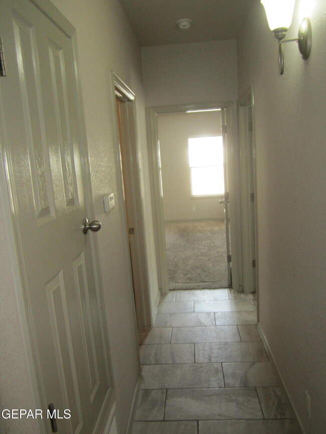 Building Photo - 323 Malta St