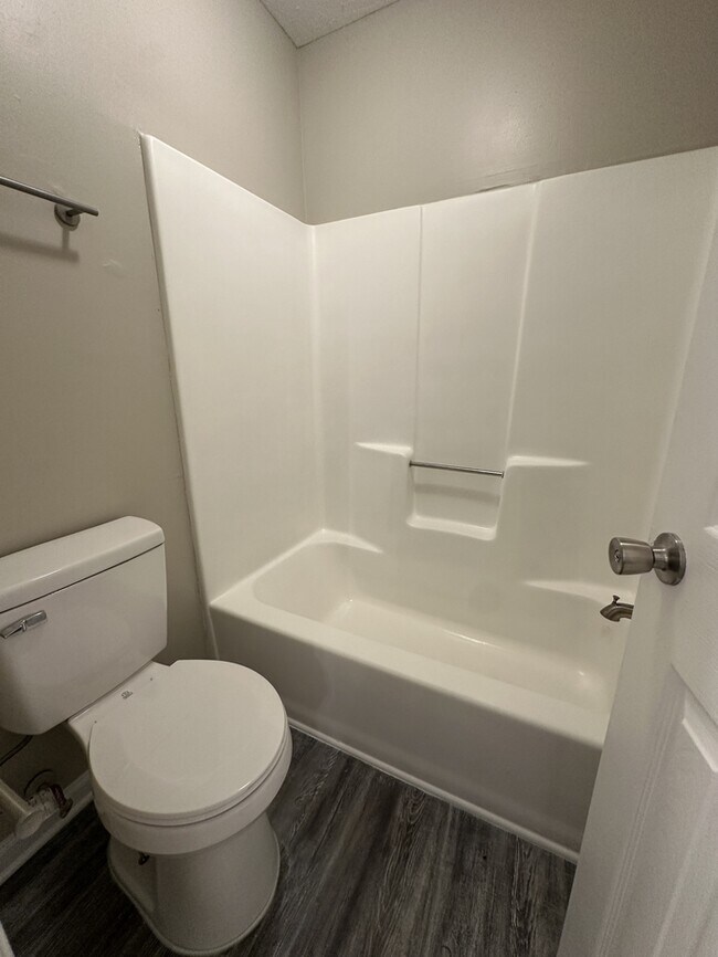 Building Photo - 6135 Sunbridge Ct
