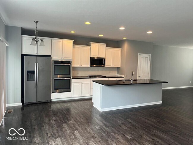 Building Photo - 13054 Raritan Dr