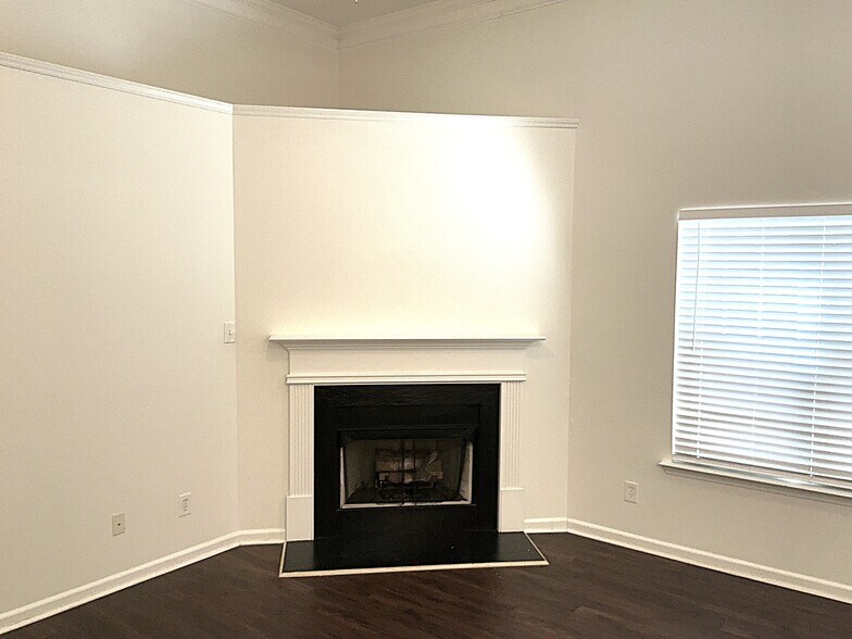 Building Photo - 7210 Quail Hunt Dr