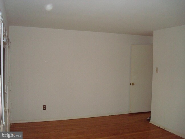 Building Photo - 5 Edgewold Ln