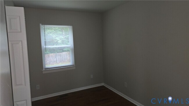 Building Photo - 500 Marbleridge Rd