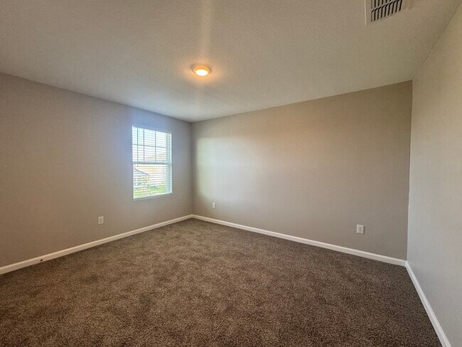 Building Photo - 4 Bed/3 Bath/2 Car Garage New Construction...
