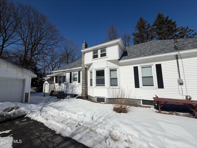 Building Photo - 5 Mockingbird Hill