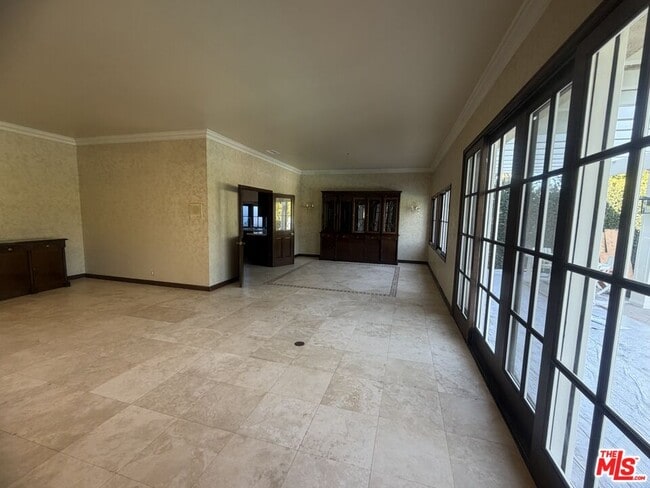 Building Photo - 5867 W 75th St