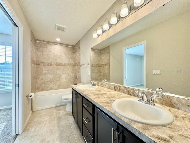 Building Photo - 13133 Sonoma Bend Pl
