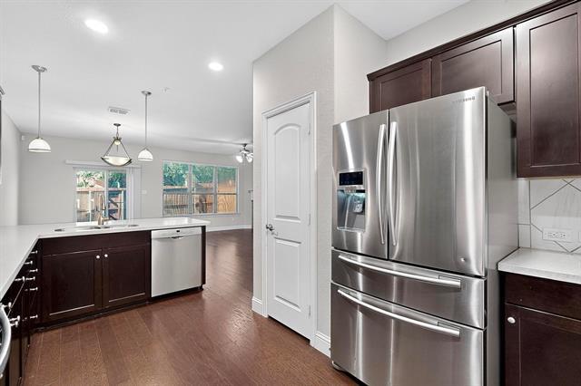 Building Photo - 2584 Jackson Dr