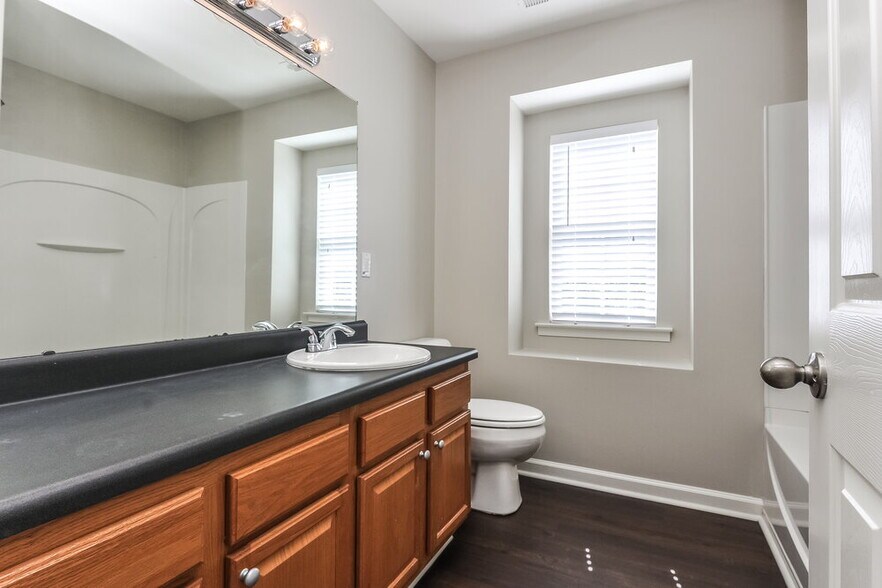 Building Photo - 8904 Elizabeth Bennet Pl