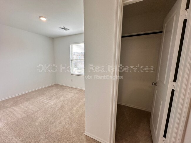 Building Photo - 3307 NW 148th St