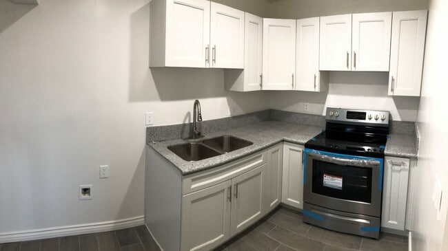 Building Photo - Newly Remodeled 2 Br 1 Ba Addition Perched...