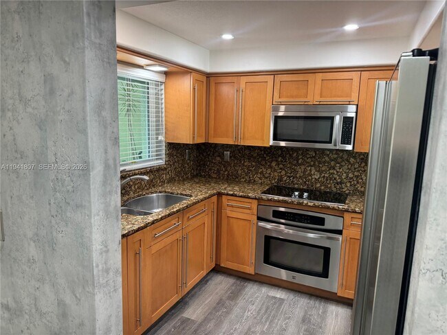 Building Photo - 11163 NW 7th St