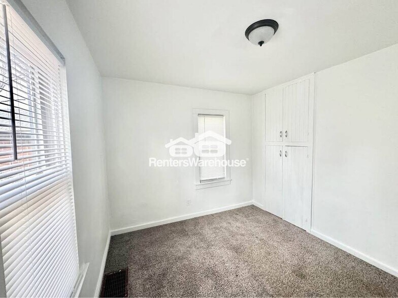 Building Photo - 1534 63rd St