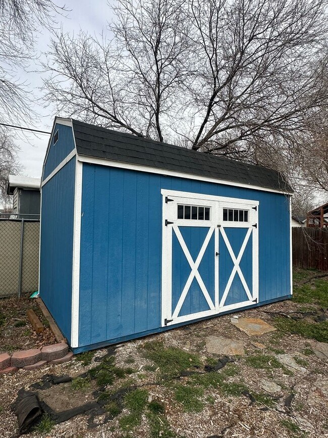 Building Photo - GORGEOUS West Valley Home!!!