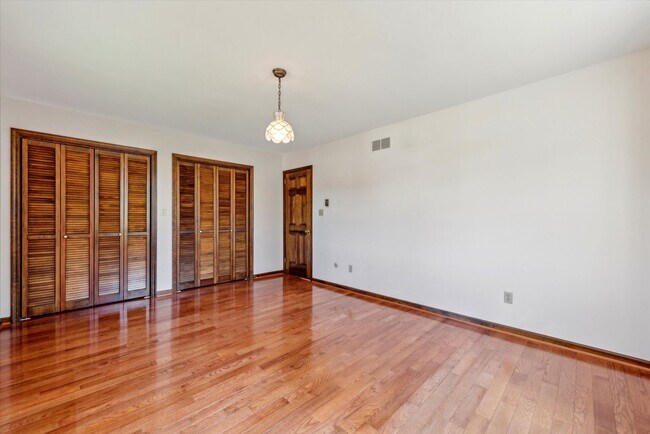 Building Photo - 3BD/2.5BA Rancher in Kennett Square Borough!