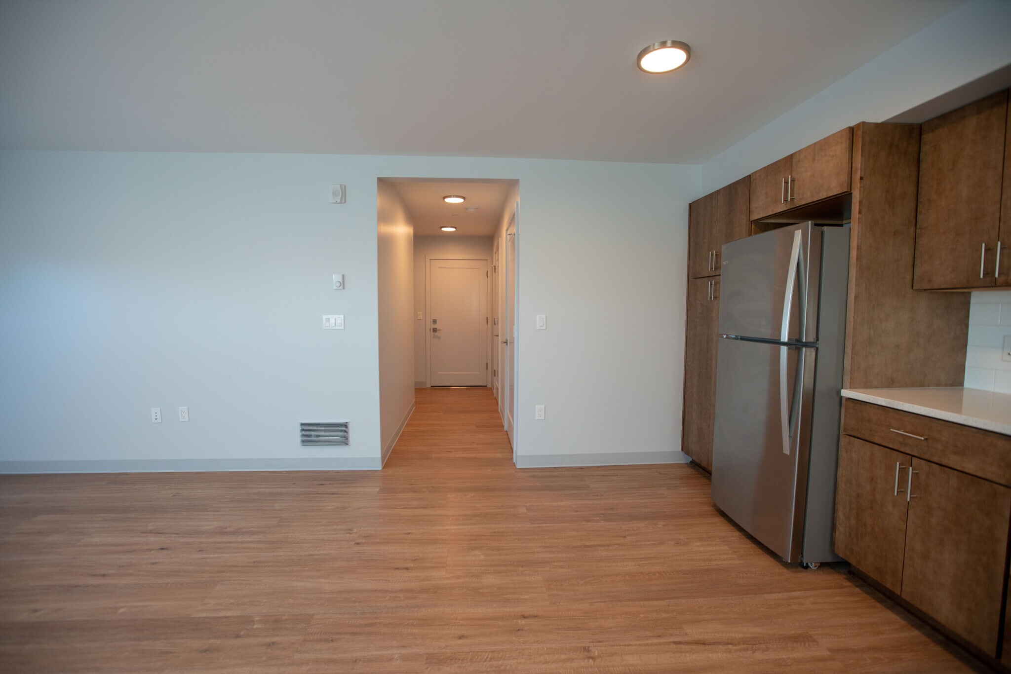 Building Photo - 303 Edmonds St