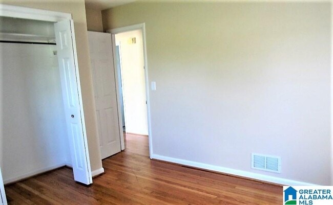 Building Photo - 4037 Crosshaven Dr