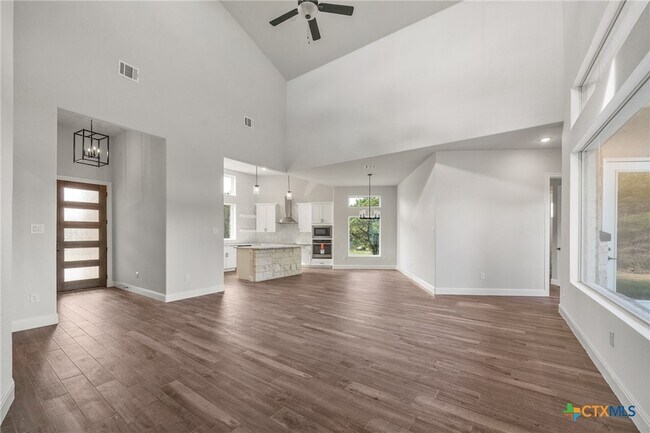 Building Photo - 118 Cap Rock Dr