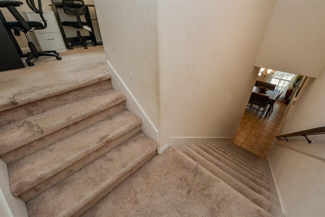 Building Photo - 6038 Wesley Manor Ct