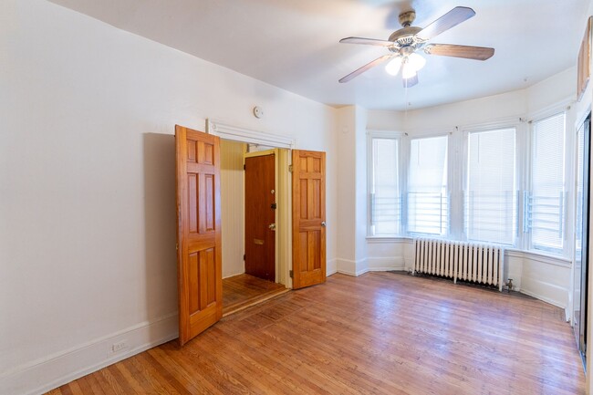 Building Photo - Germantown gem 2 beds