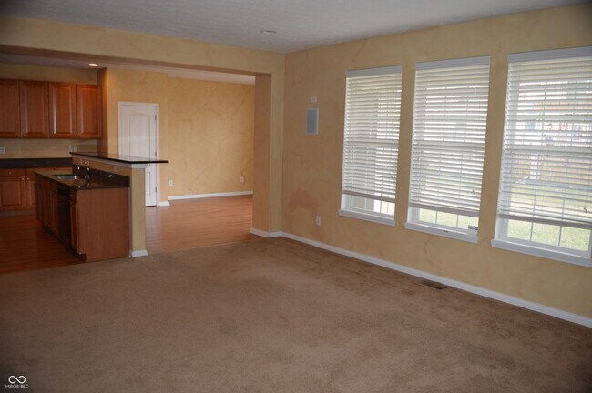Building Photo - 2582 Wineland Creek Dr