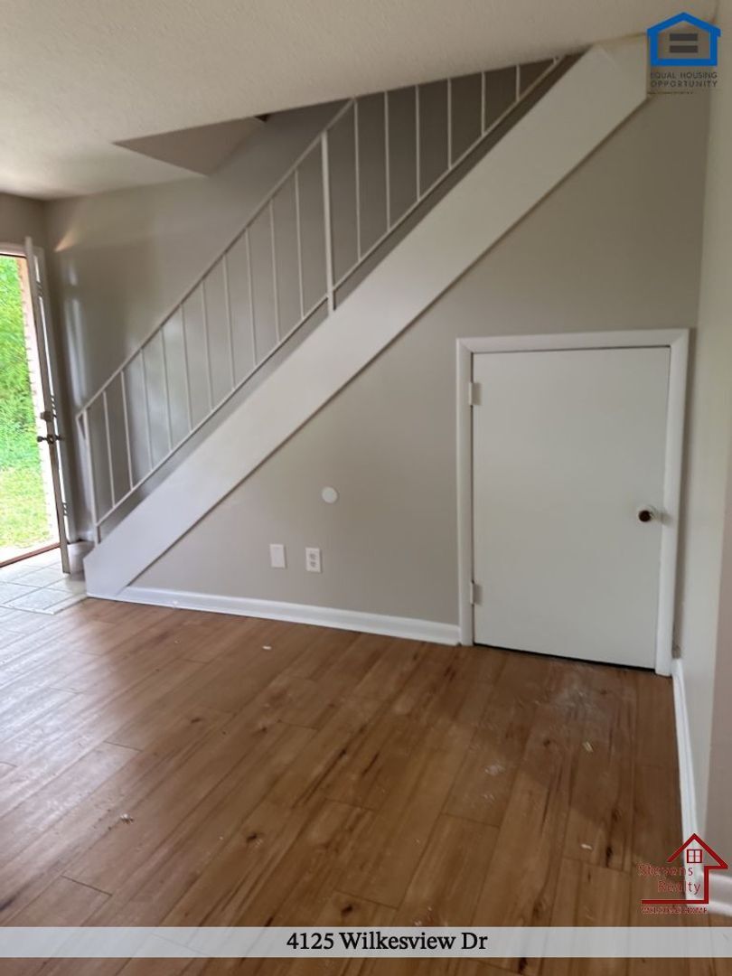 Building Photo - 4125 Wilkesview Dr