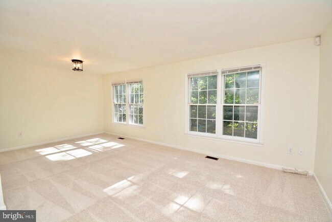 Building Photo - 7378 Jiri Woods Ct