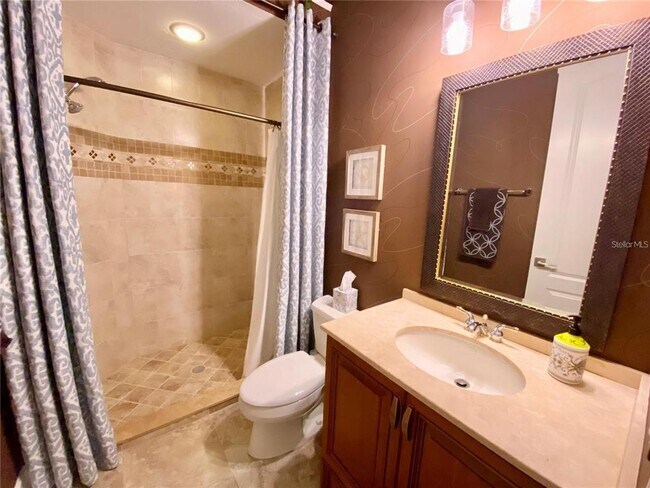 Building Photo - 7218 HERITAGE GRAND Pl