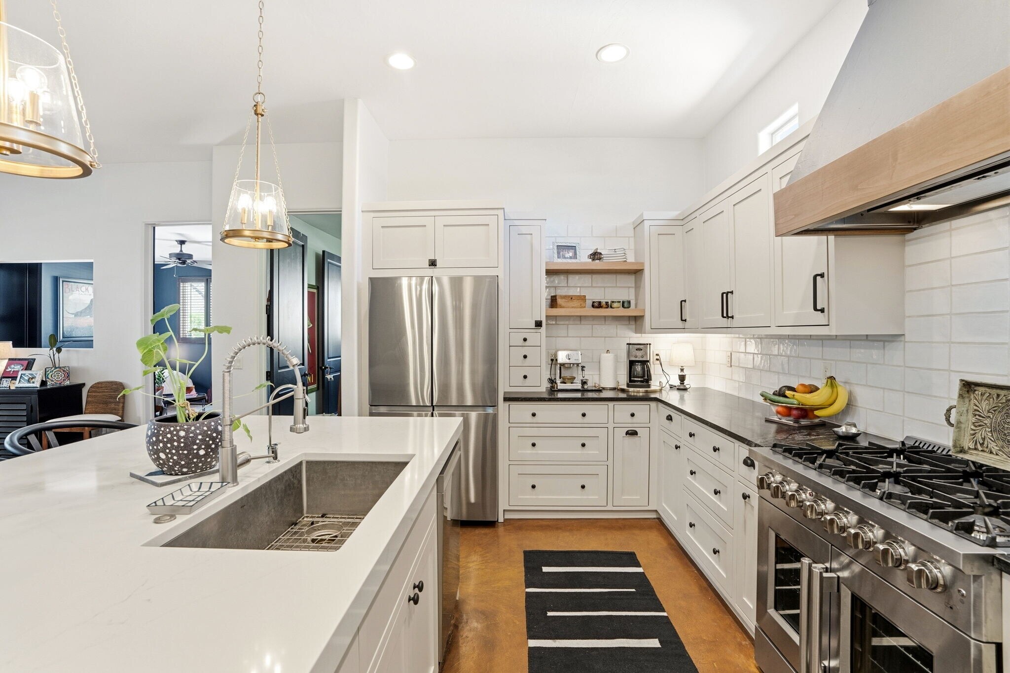 Building Photo - 42 Calle Maria Elena