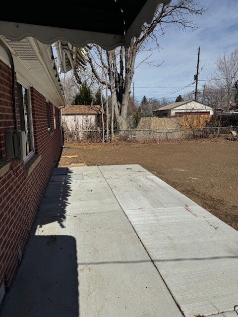 Building Photo - 1540 S Bellaire St