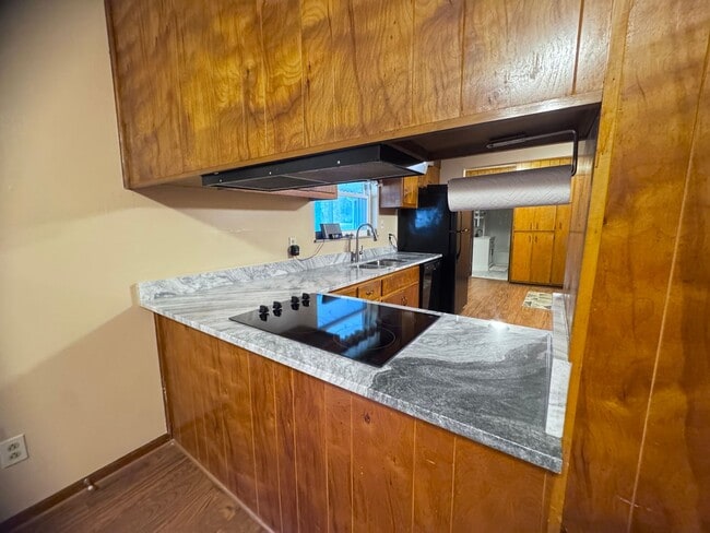 Building Photo - Friendsville 37737 - 3 bedroom, 2.5 bath home - Contact Jackie Mills (865) 748-2851