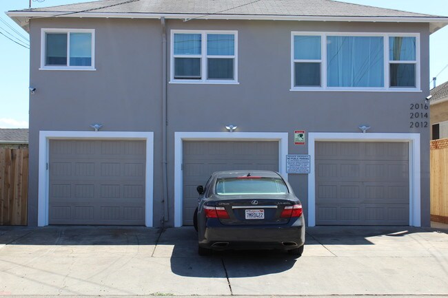 Building Photo - 2014 69th Ave