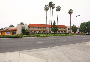 Building Photo - La Corona Apartments