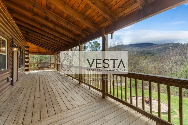 Building Photo - 131 Tanner Trail